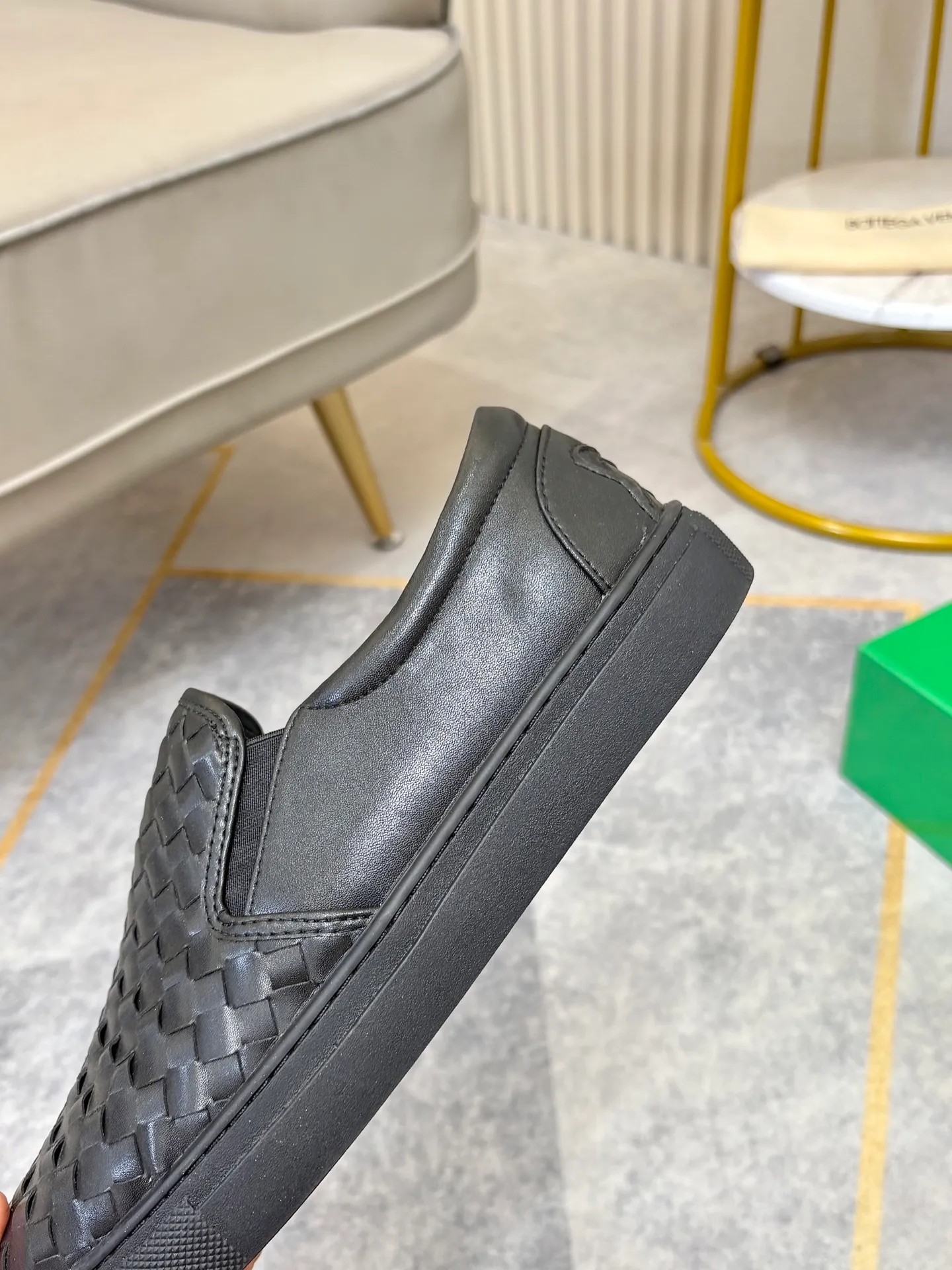 P420. BV men's casual shoes, handsome and versatile low-top shoes, woven cowhide upper, pigskin lining for the feet, 🌺🌺perfect shoe last, 🌲🌲 fashionable and handsome, comfortable on the feet, 🚗🚗wear-resistant and non-slip rubber outsole. Code number: 38-44. 45 is custom-made and cannot be returned or exchanged